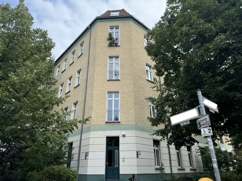 Erstbezug nach Sanierung: Stilvolle 3,5-Zimmer-Wohnung mit Wohnküche im Komponistenviertel Berlin! — photo 1